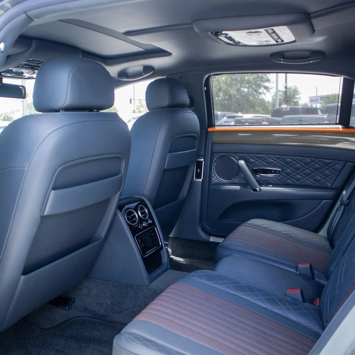 Used 2018 Bentley Flying Spur S V8 AWD/4WD image 33