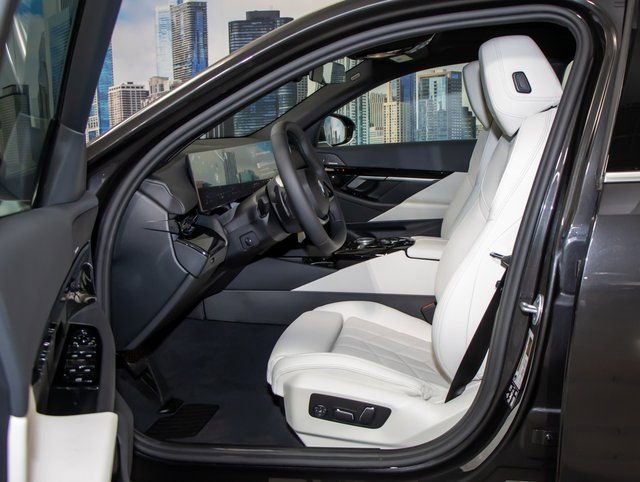 Used 2026 BMW 530i xDrive image 20