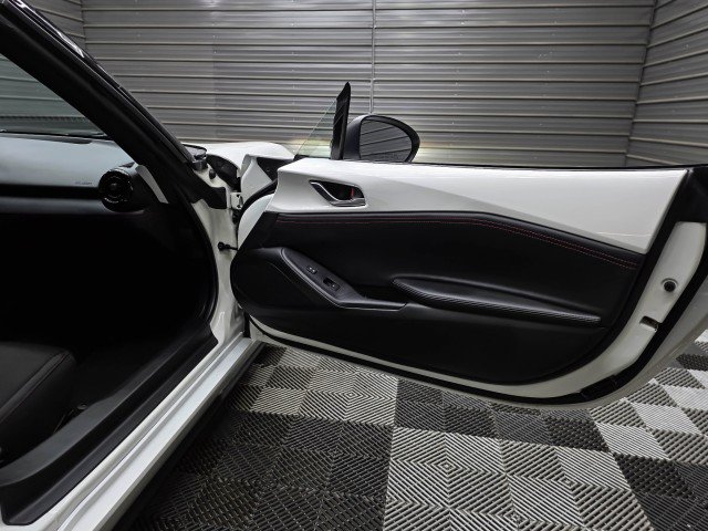 Used 2019 MAZDA MX-5 Miata Club RWD image 28