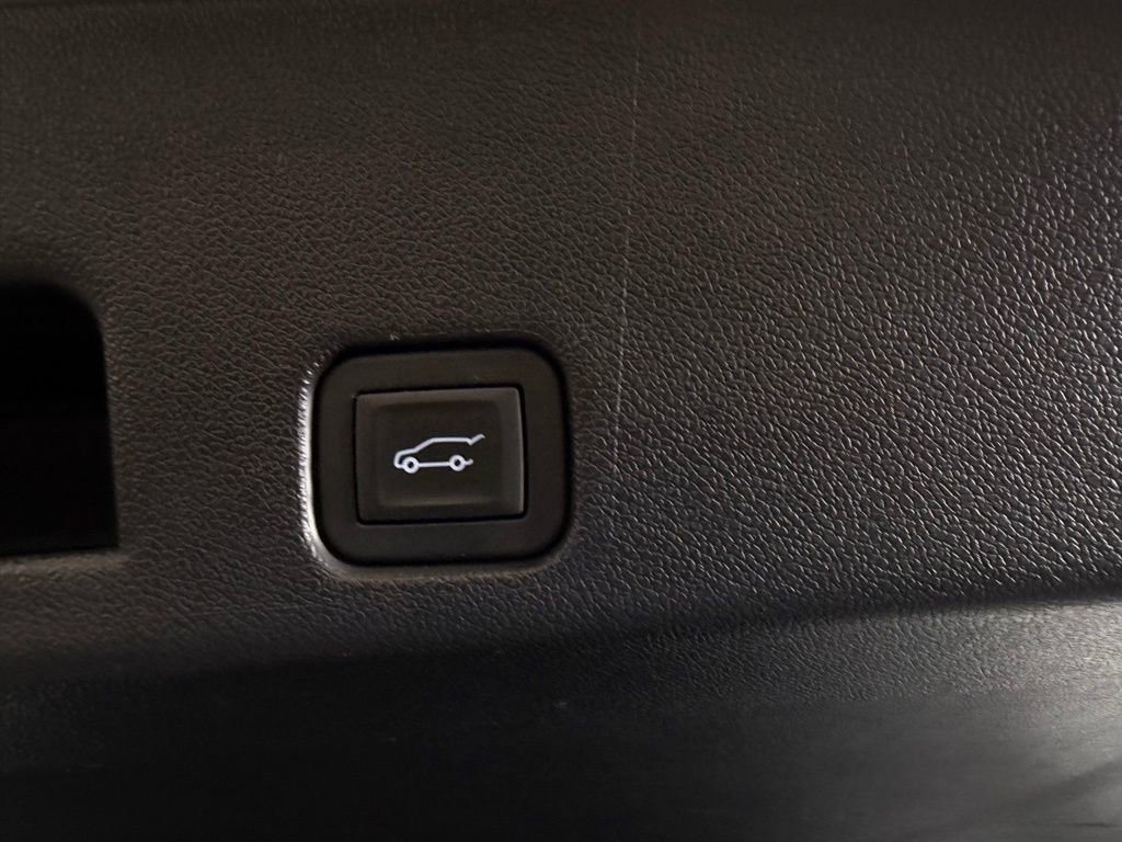 Used 2025 Buick Enclave Preferred image 30
