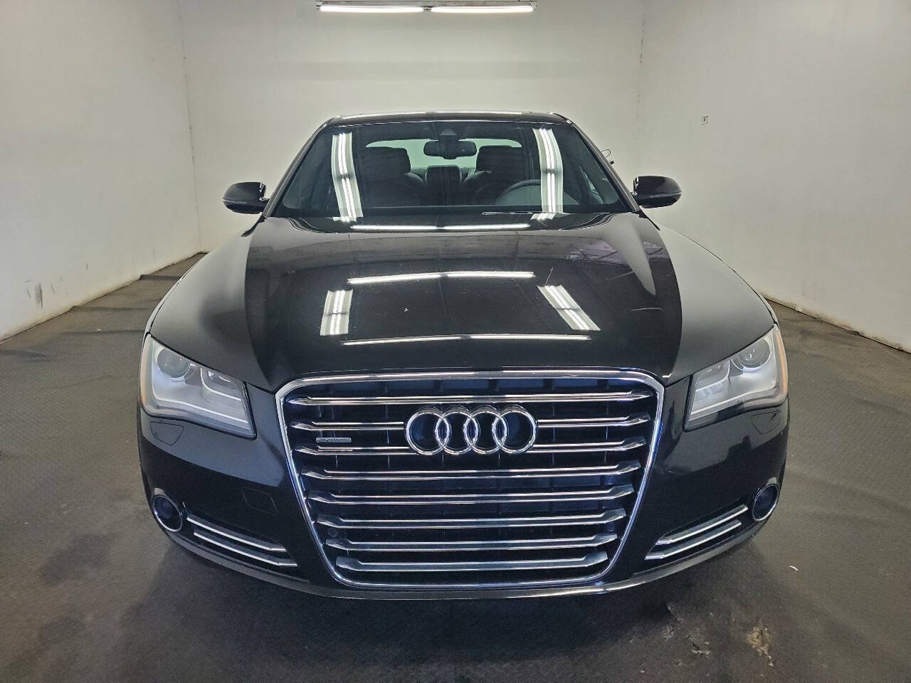 Used 2011 Audi A8 4.2 AWD/4WD image 2