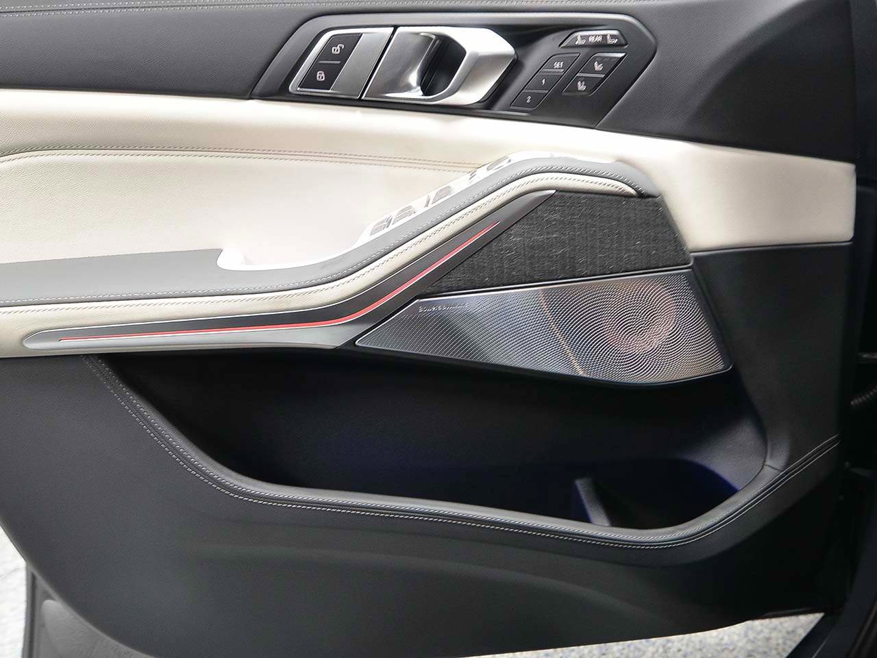 New 2026 BMW ALPINA XB7 AWD/4WD image 6