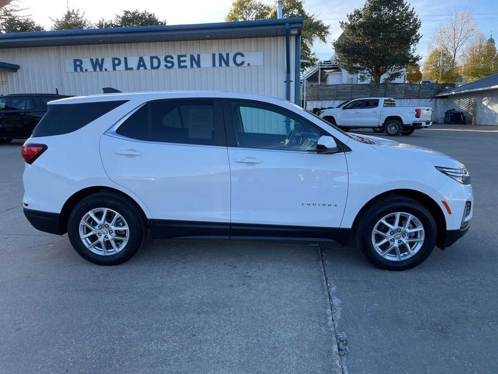 Used 2023 Chevrolet Equinox LT image 17