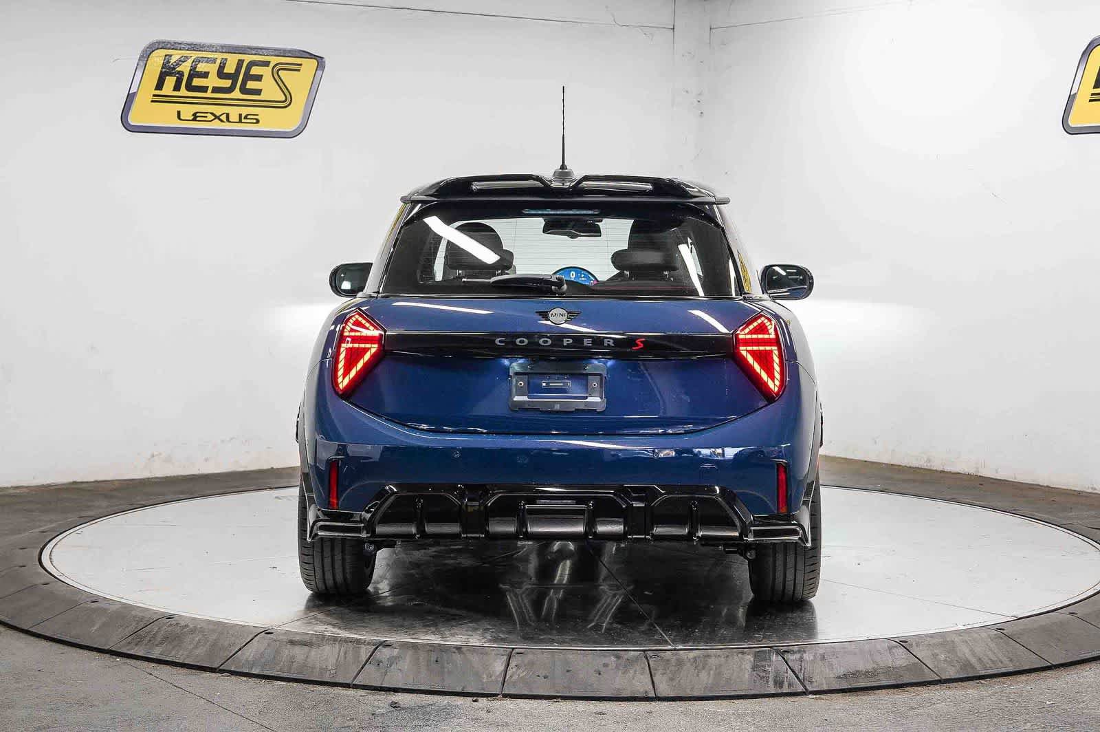 Used 2026 MINI Cooper S FWD image 3