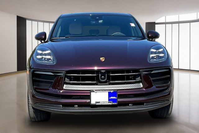 Used 2026 Porsche Macan AWD/4WD image 2