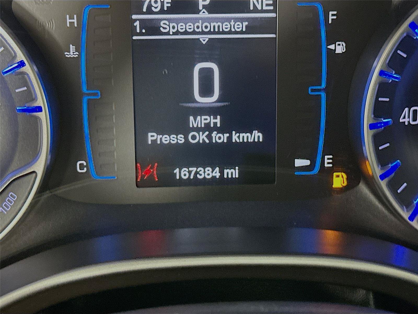 Used 2017 Chrysler Pacifica Touring-L FWD image 19