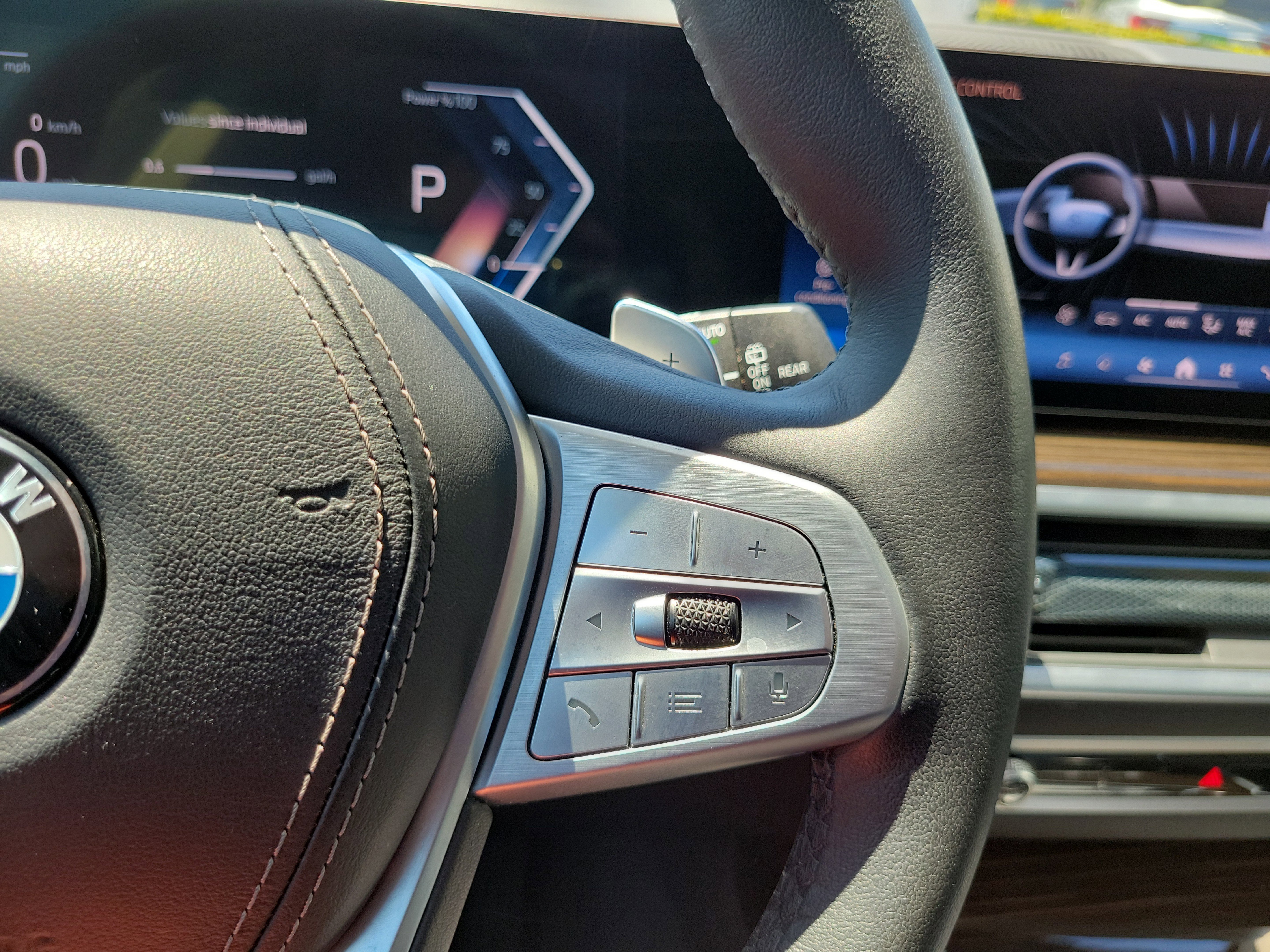 Used 2024 BMW X7 xDrive40i image 22