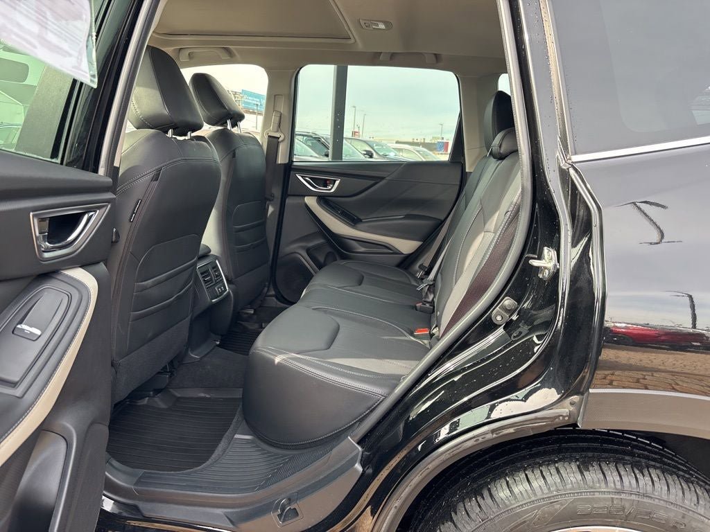 Used 2023 Subaru Forester Limited AWD/4WD image 30