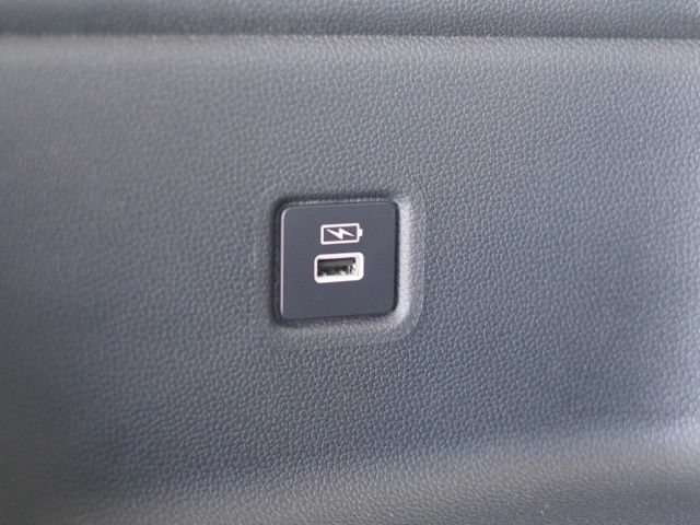 Used 2023 Honda Pilot Touring image 39