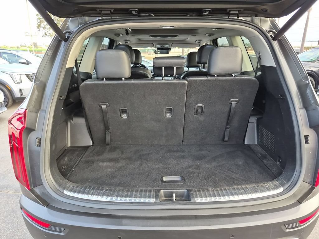 Used 2020 Kia Telluride SX w/ Towing Package FWD image 27