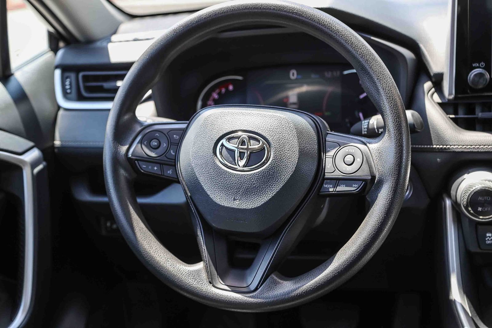 Certified 2024 Toyota RAV4 XLE FWD image 15