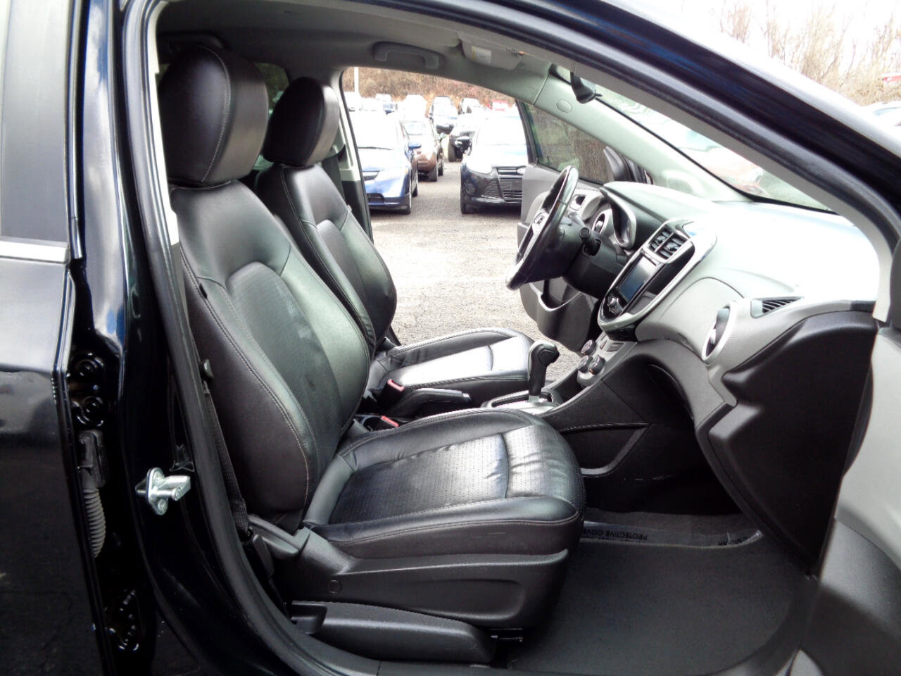 Used 2017 Chevrolet Sonic Premier image 26