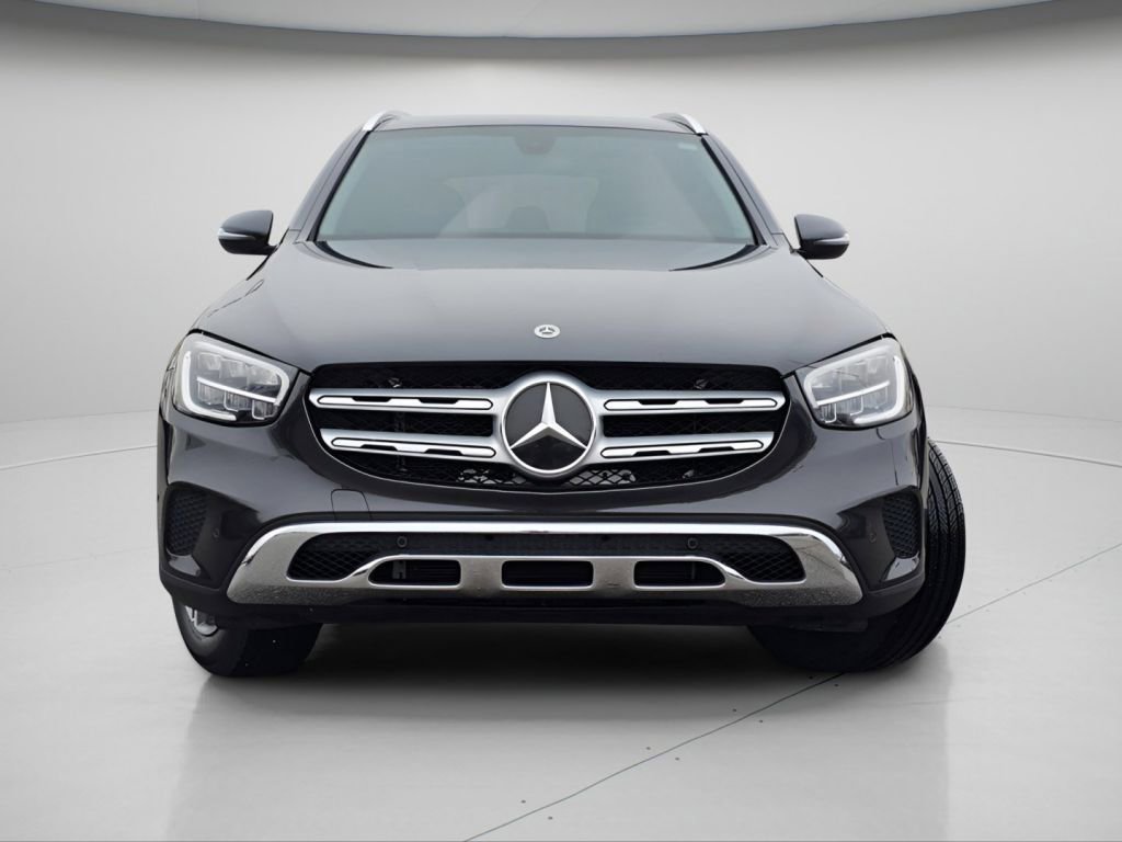 Used 2021 Mercedes-Benz GLC 300 image 3
