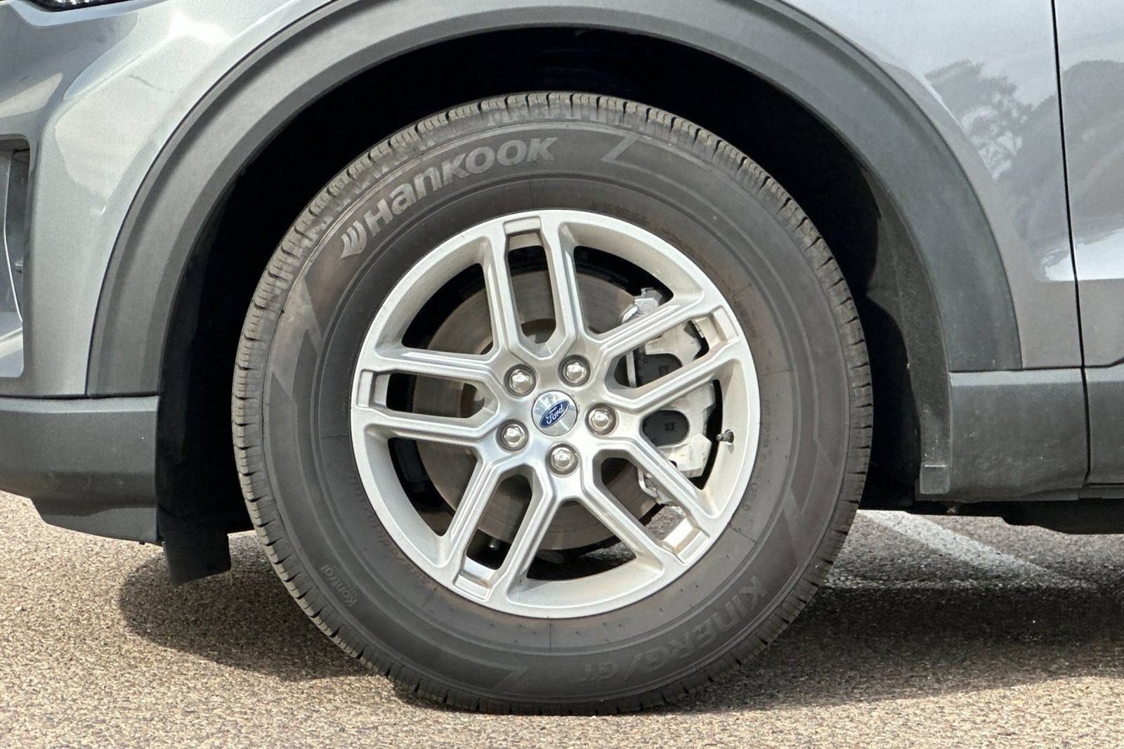New 2025 Ford Explorer Active w/ Active Comfort Package RWD image 38