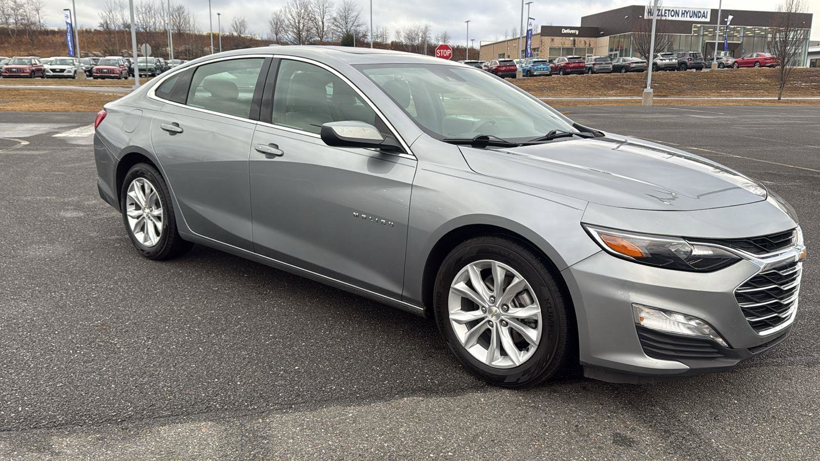 Used 2024 Chevrolet Malibu LT image 2