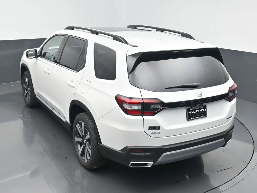 New 2025 Honda Pilot Touring image 18