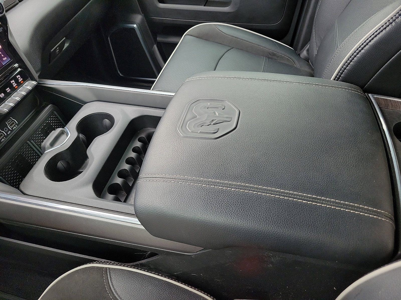 Used 2025 RAM 3500 Laramie w/ Night Edition image 20