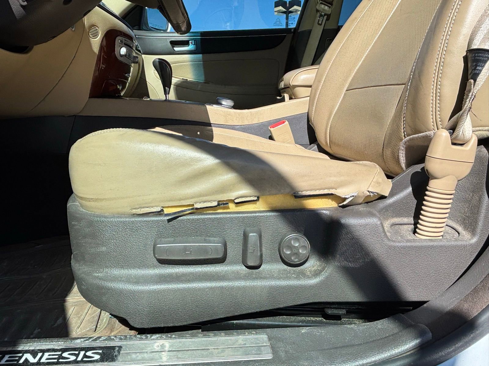 Used 2014 Hyundai Genesis 5.0 R-Spec image 6