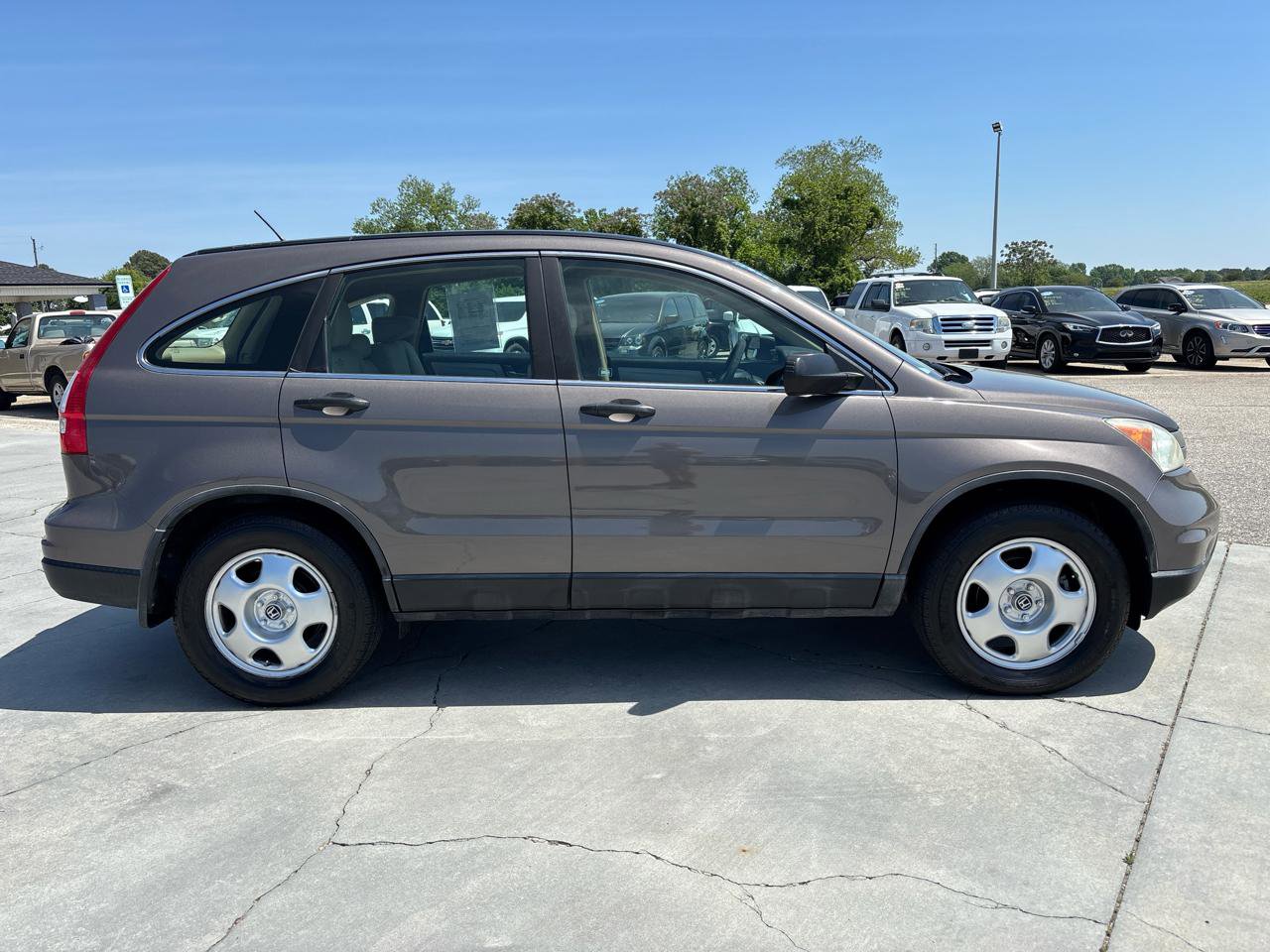 Used 2011 Honda CR-V LX image 3