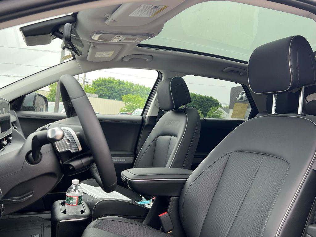 New 2024 Hyundai Ioniq 5 Limited AWD/4WD image 18