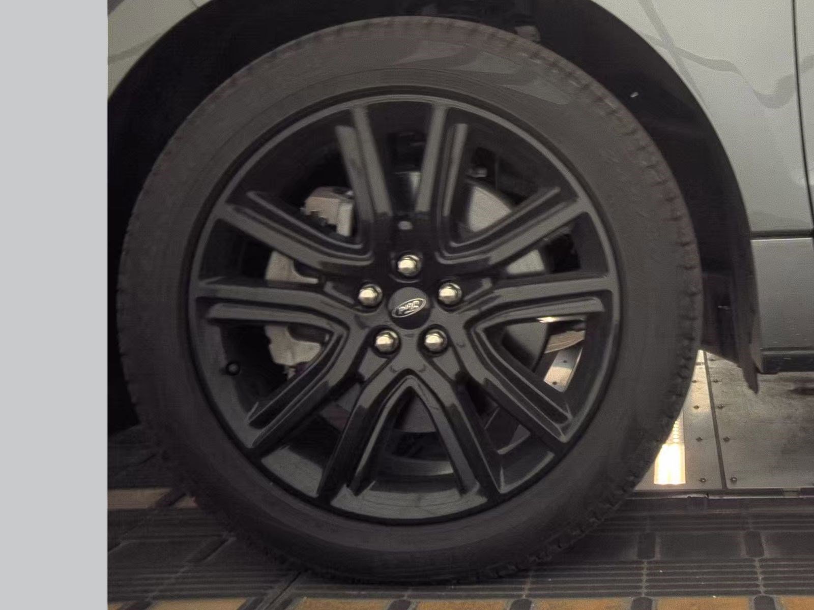 Used 2023 Ford Edge ST-Line AWD/4WD image 9