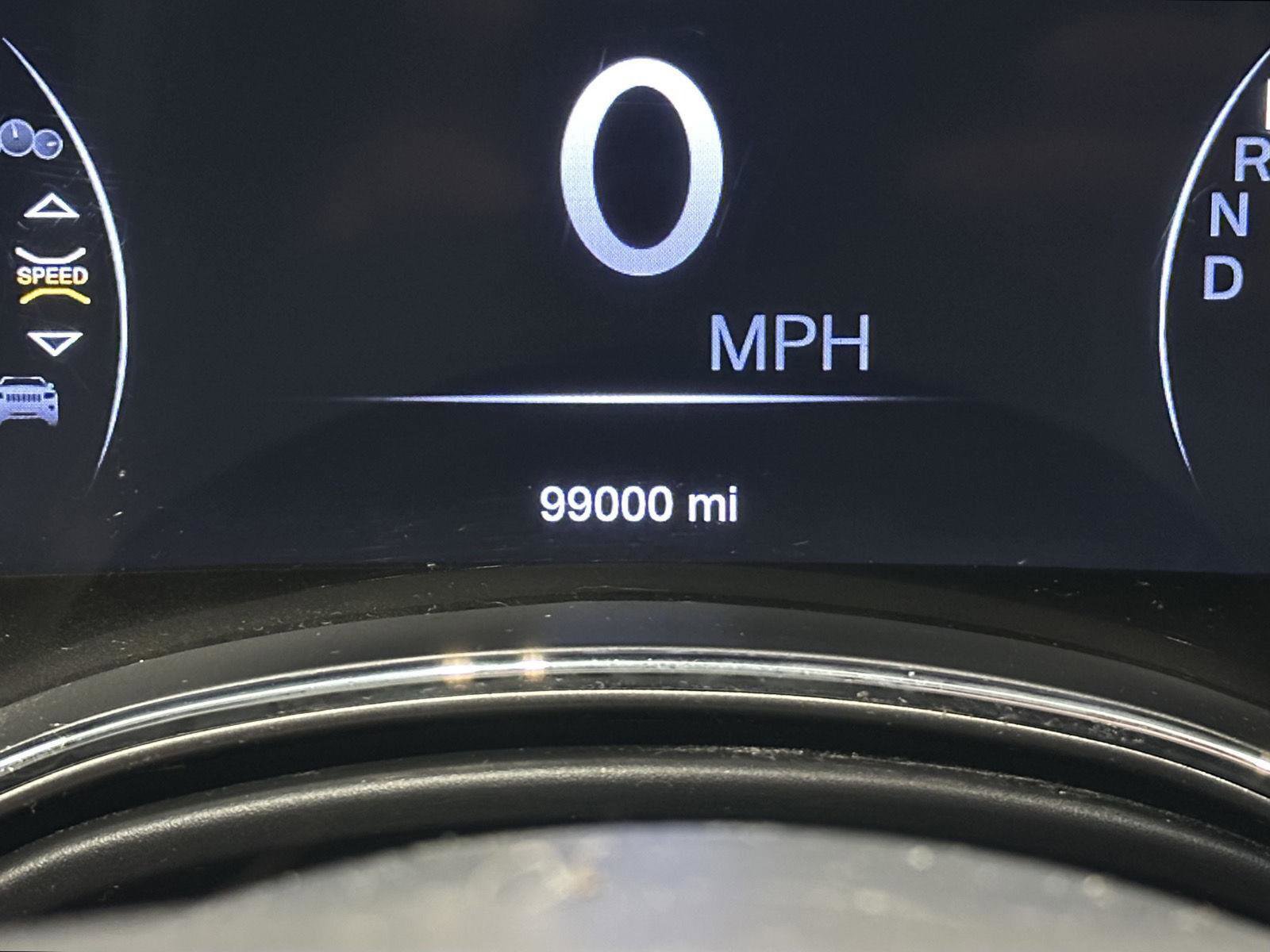 Used 2019 Jeep Grand Cherokee Limited w/ Trailer Tow Group IV AWD/4WD image 18