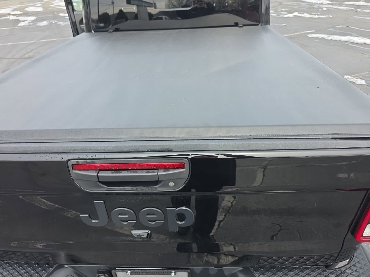 Used 2025 Jeep Gladiator Sport image 22