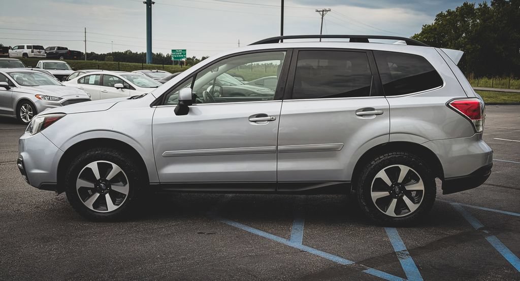 Used 2017 Subaru Forester 2.5i Limited AWD/4WD image 19