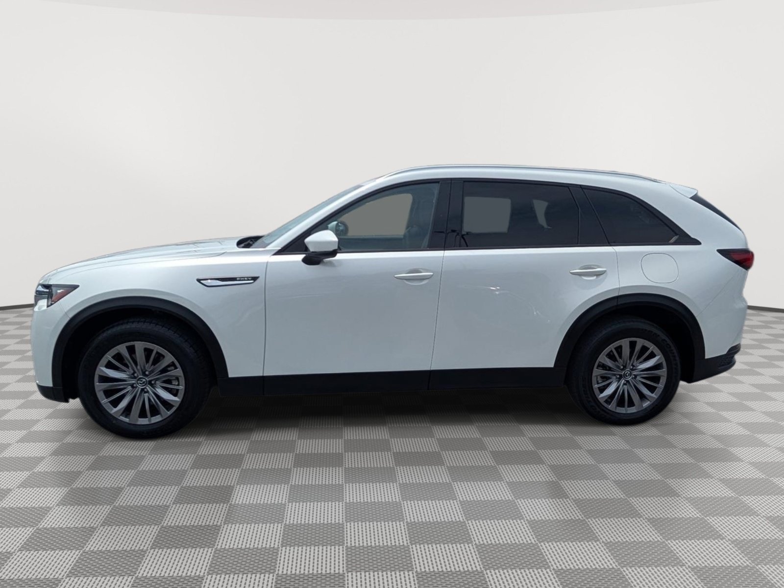 Used 2024 MAZDA CX-90 Plug-In Hybrid w/ Preferred AWD/4WD image 2