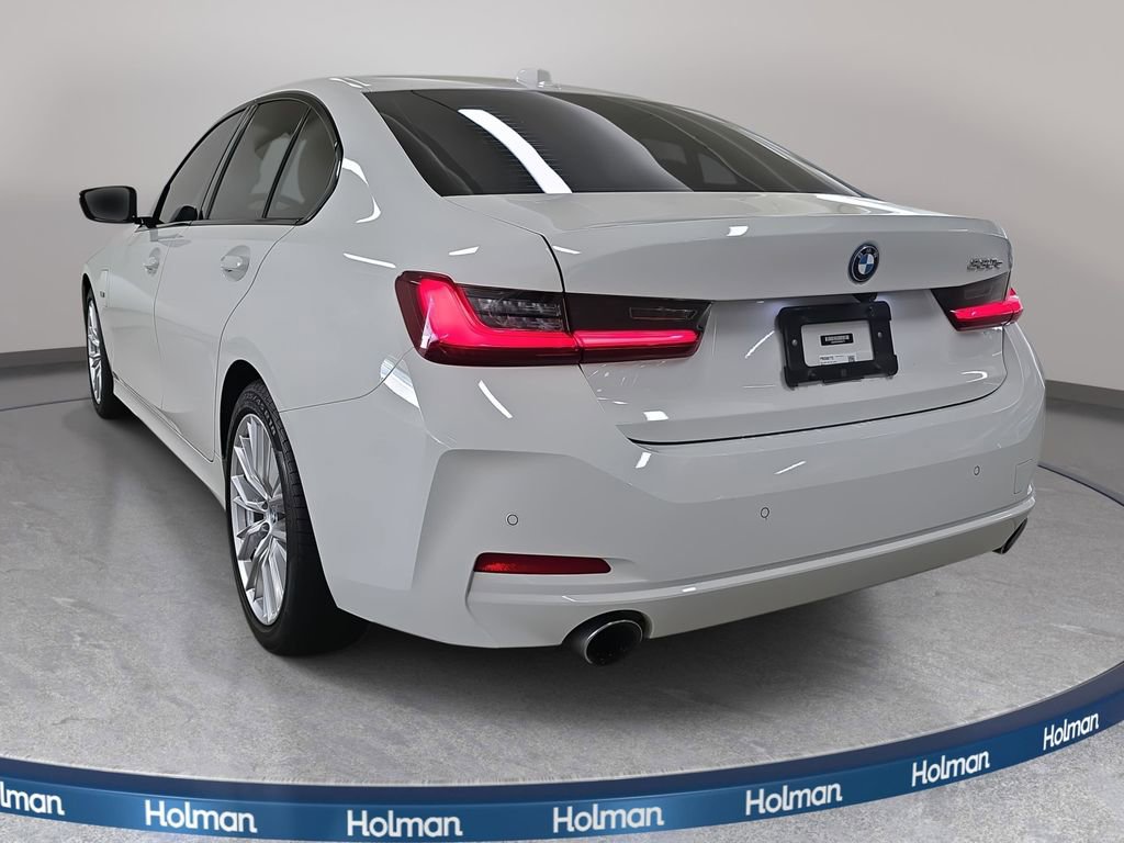 Used 2023 BMW 330e w/ Premium Package image 9
