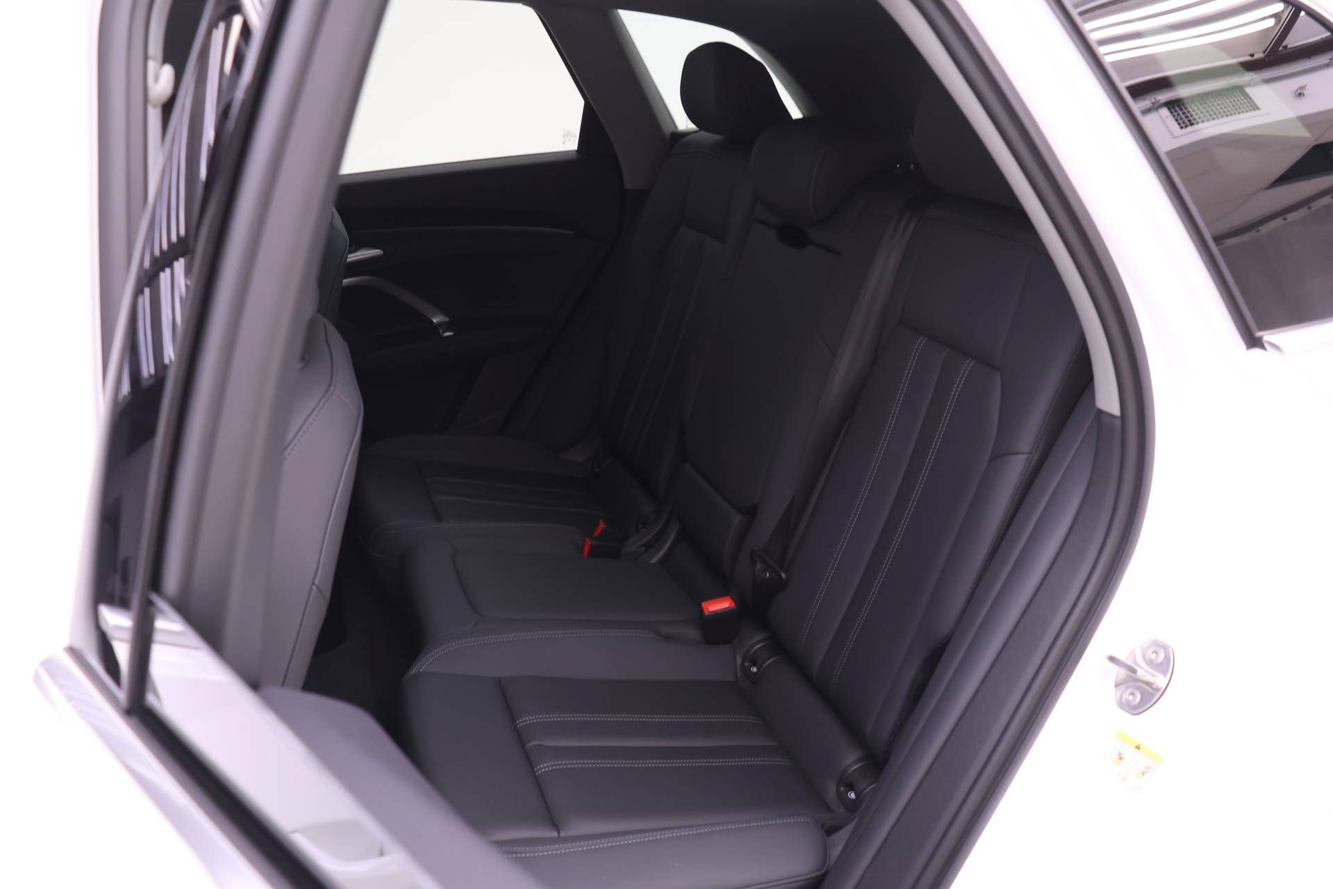 Used 2025 Audi Q5 Premium w/ Convenience Package AWD/4WD image 13