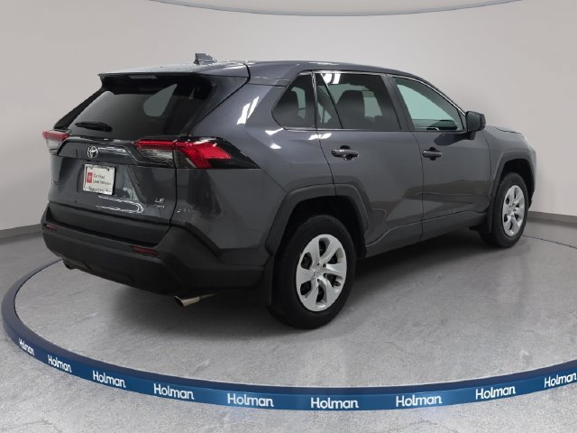 Used 2023 Toyota RAV4 LE AWD/4WD image 5