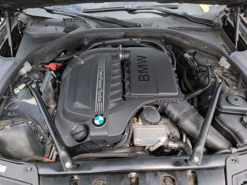 Used 2013 BMW 535i xDrive Sedan image 12