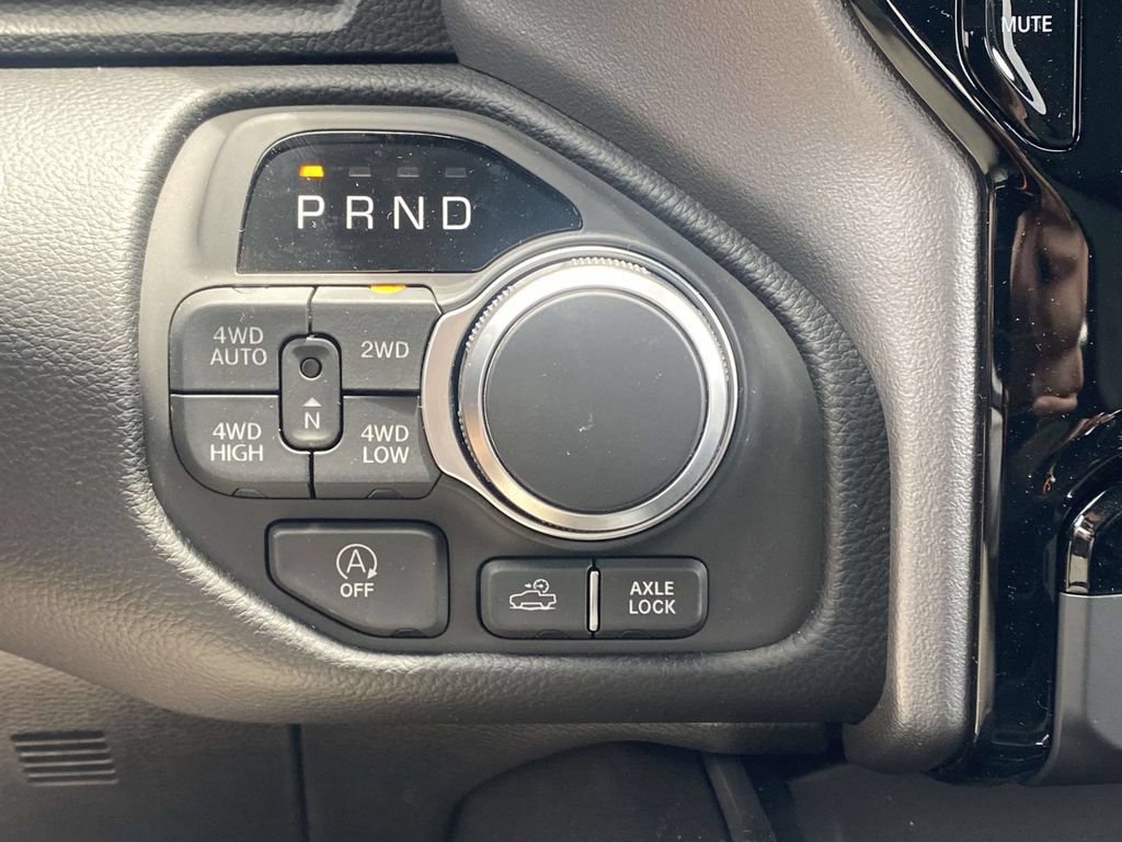 New 2026 RAM 1500 Big Horn AWD/4WD image 26