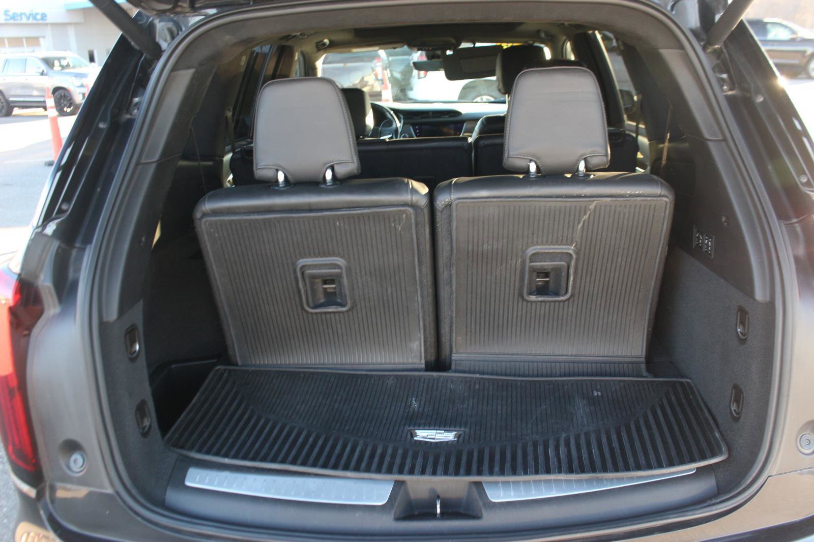 Used 2020 Cadillac XT6 Premium Luxury w/ Platinum Package image 11