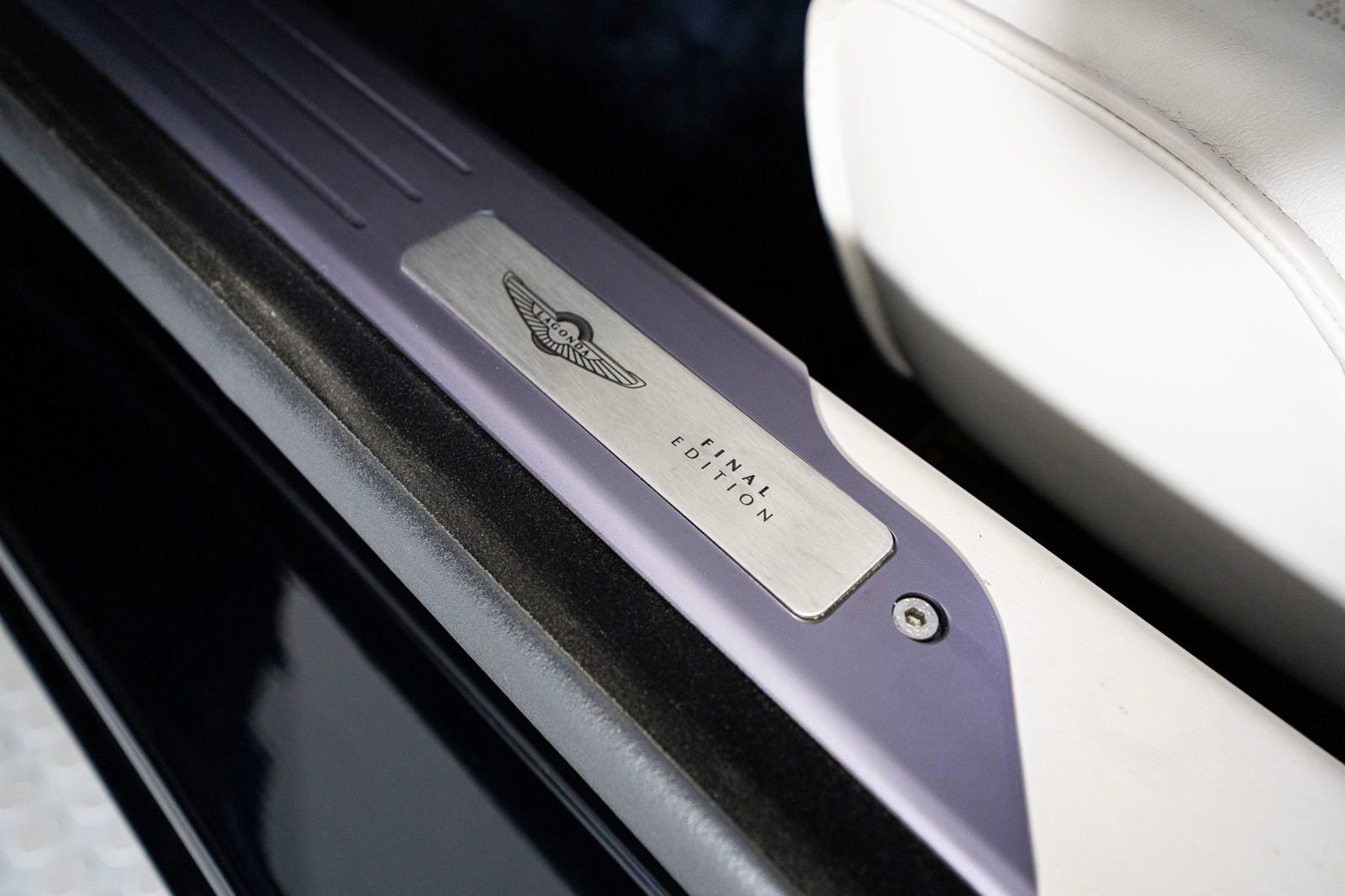 Used 2018 Aston Martin Lagonda RWD image 41