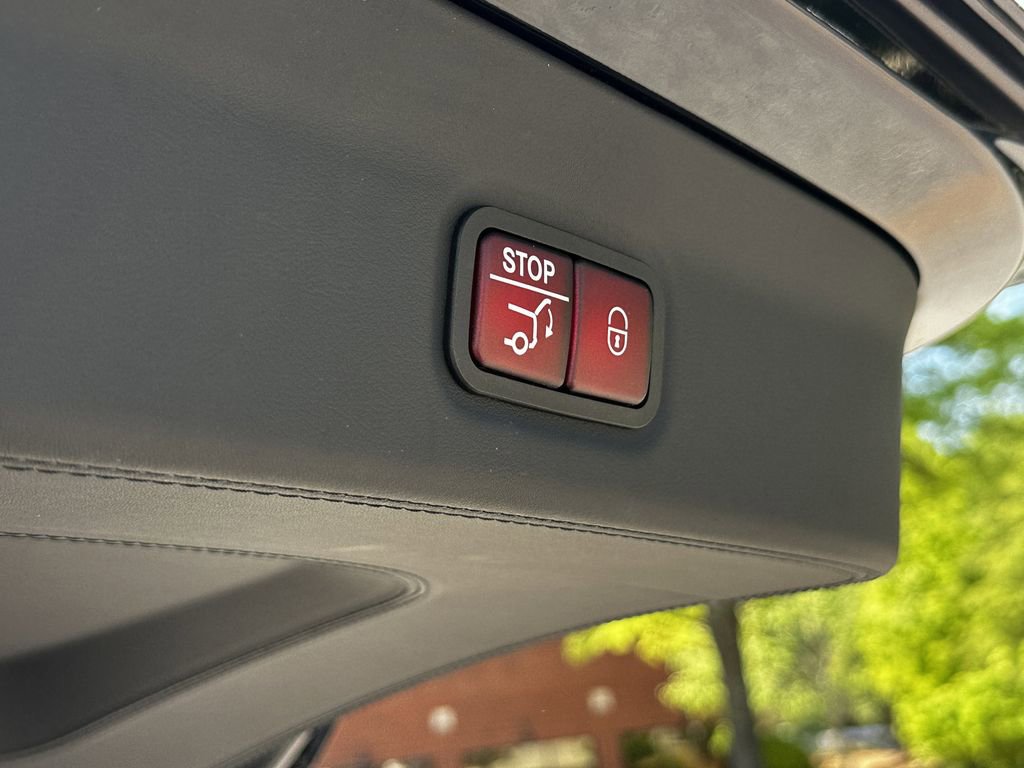 Certified 2024 Mercedes-Benz Maybach GLS 600 4MATIC image 24