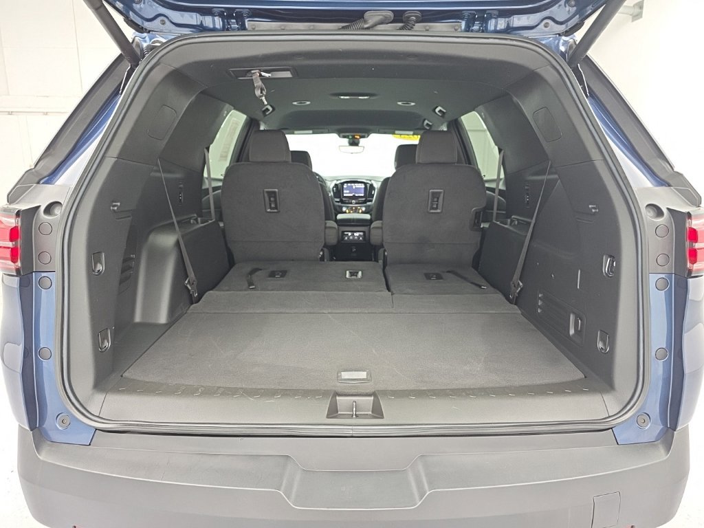 Used 2023 Chevrolet Traverse LT w/ Rear Camera Mirror Package AWD/4WD image 58