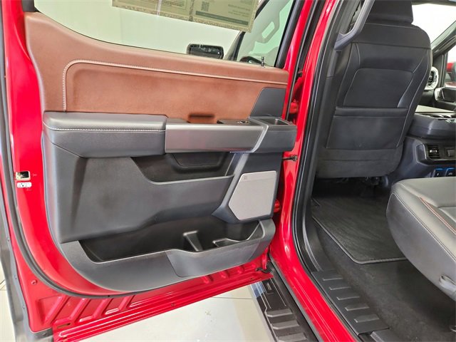 Used 2022 Ford F150 Lariat w/ Equipment Group 502A High image 31