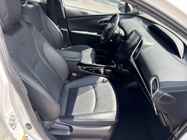 Used 2022 Toyota Prius Prime XLE FWD image 31