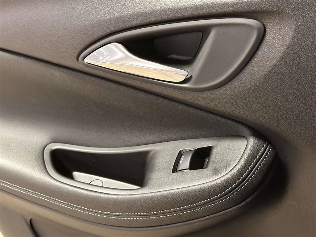 Used 2021 Buick Encore GX Select w/ Sport Touring Package image 21