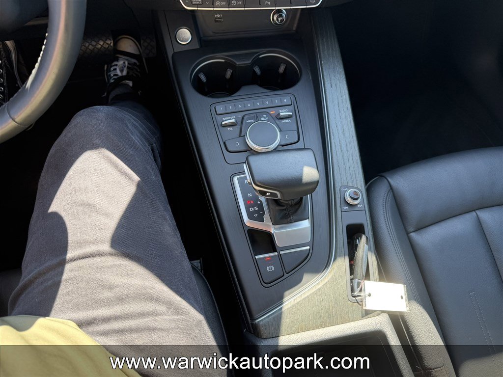 Used 2019 Audi A4 2.0T Premium image 12