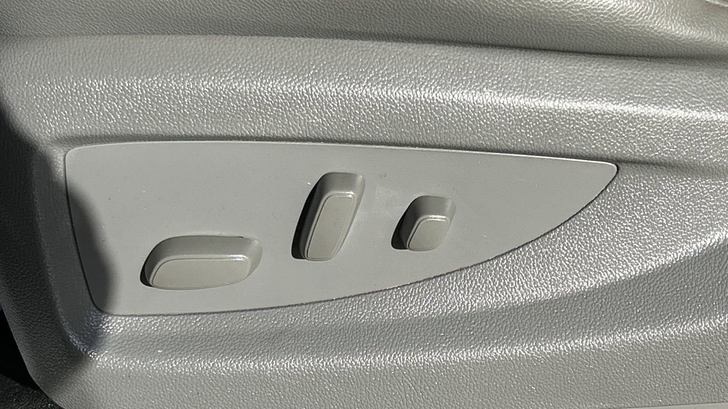 Used 2018 GMC Sierra 1500 SLT image 35