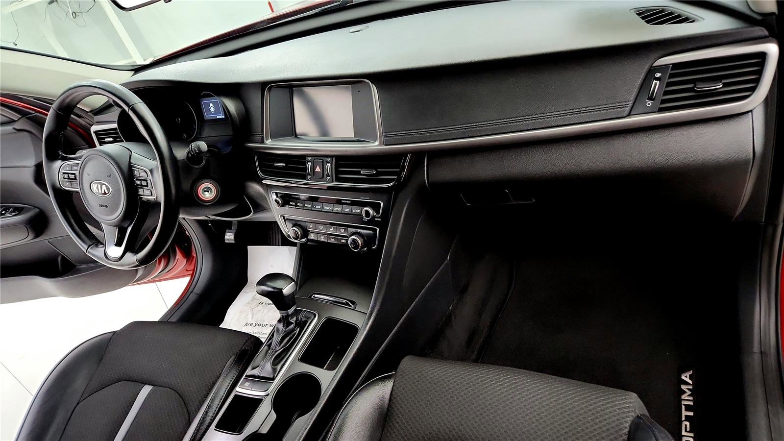 Used 2018 Kia Optima S image 16