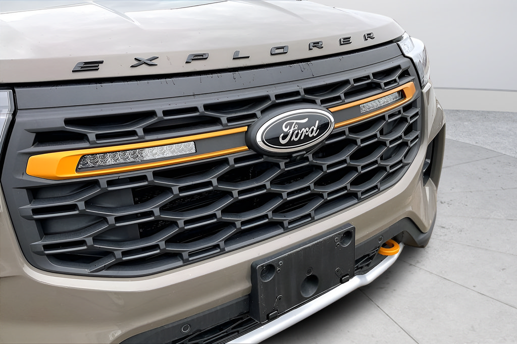 Used 2026 Ford Explorer Tremor w/ Tremor Ultimate Package AWD/4WD image 32