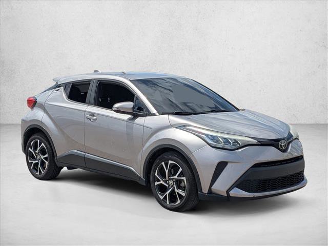 Used 2020 Toyota C-HR XLE image 3