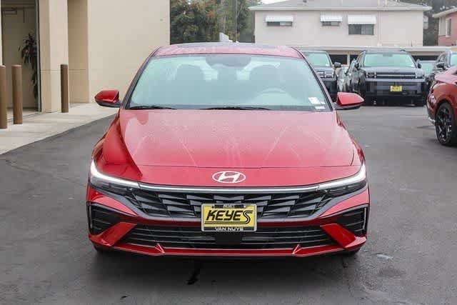 Certified 2025 Hyundai Elantra SEL FWD image 2