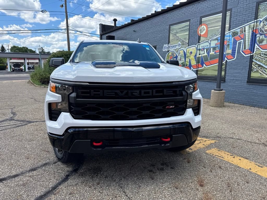Used 2024 Chevrolet Silverado 1500 Custom Trail Boss AWD/4WD image 2