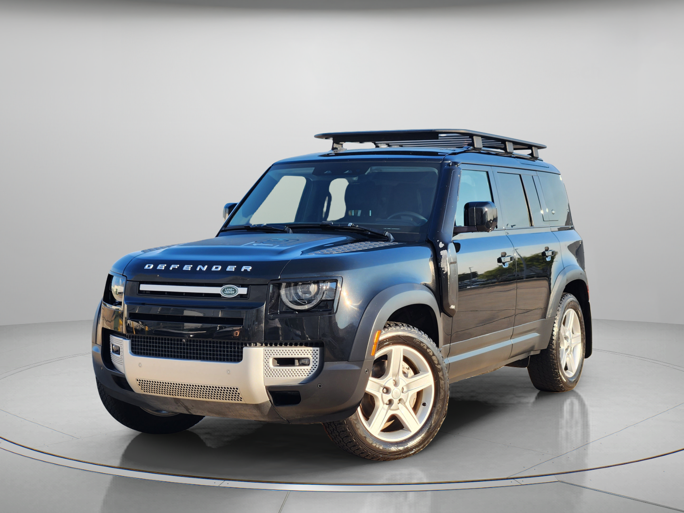 Certified 2022 Land Rover Defender 110 SE AWD/4WD image 1
