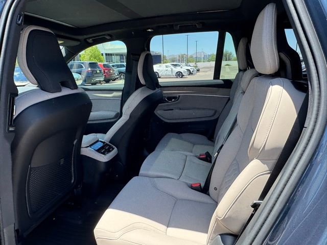 New 2025 Volvo XC90 B6 Plus w/ Protection Package Premier image 17